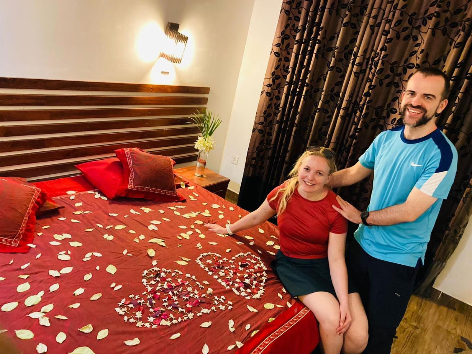 Manel Guest House Полонарува Екстериор снимка